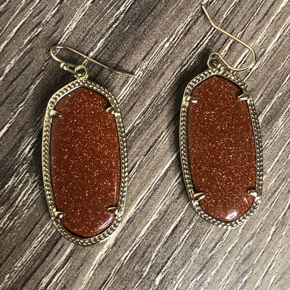 Kendra Scott Jewelry - Kendra Scott Elle Drop Earrings in Gold